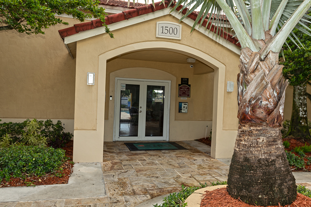 Community - Leasing Office